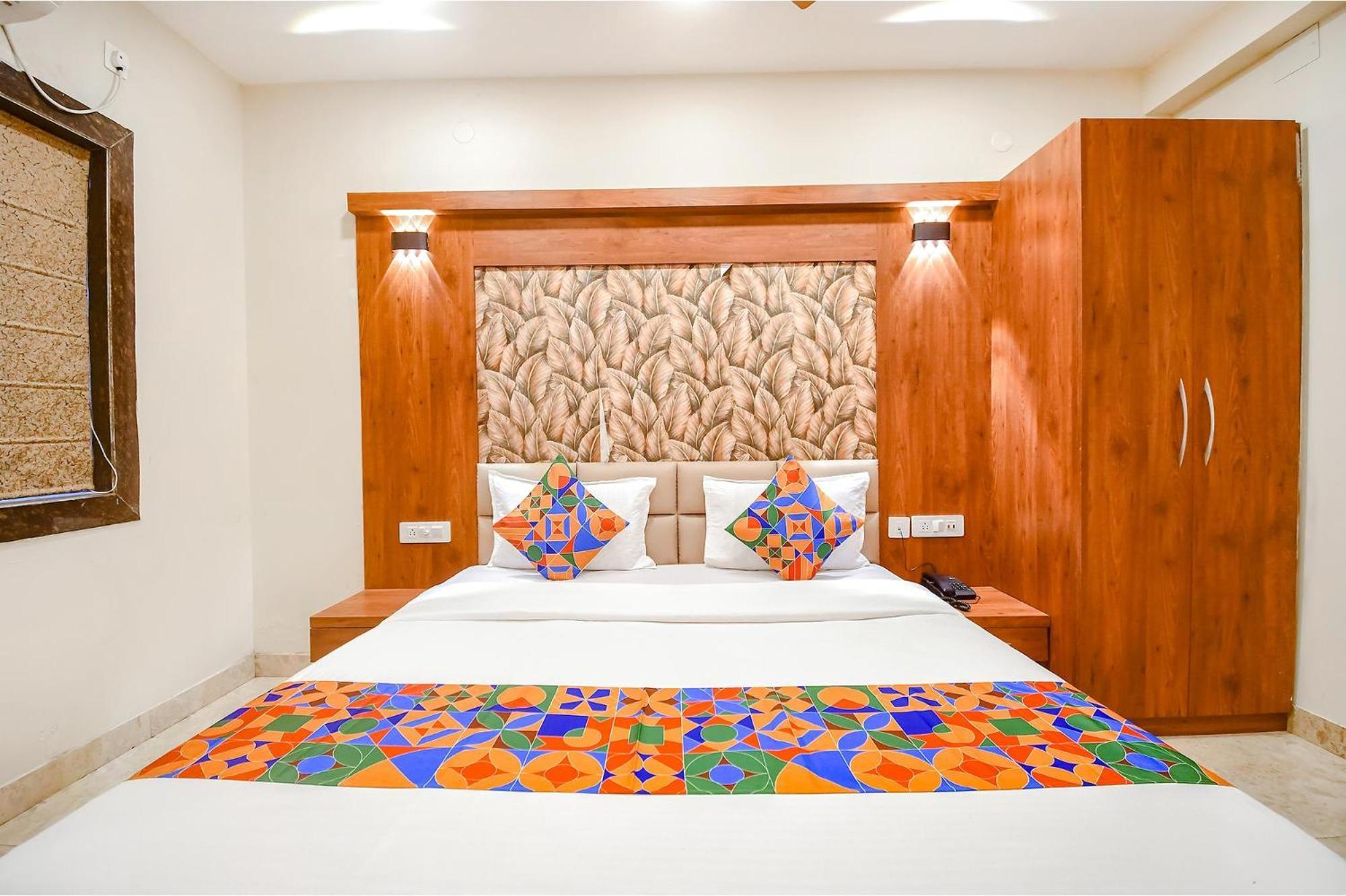 Hotel Fabhotel Dreamworld Residency Kolkata